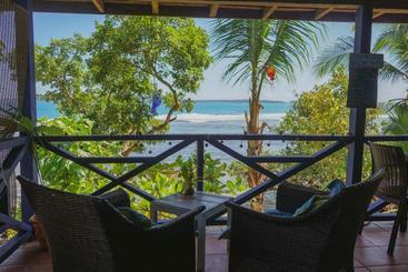 پانسیون Mosana Reef Garden B&b