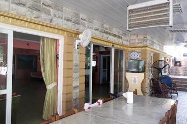 هتل Kasgar Court