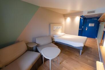 בית מלון כפרי Ibis Budget Albertville