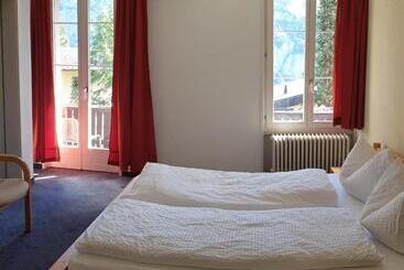 Otel Jungfrau Murren