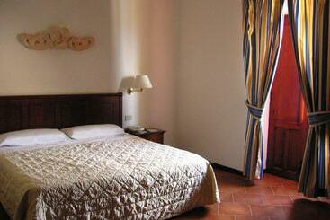 هتل Villa Meligunis