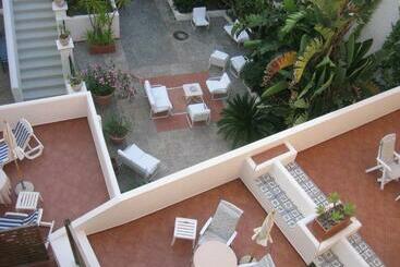 هتل Villa Meligunis