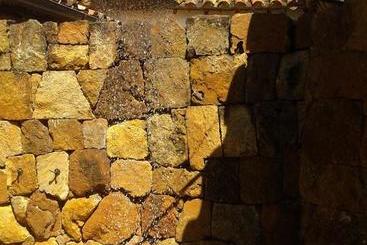 تختخواب و صبحانه Casa Tierrarte