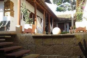 تختخواب و صبحانه Casa Tierrarte
