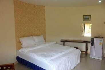 בית מלון כפרי Chatpimarn Resort