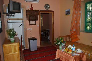 پانسیون Riad Mimouna De Timnay