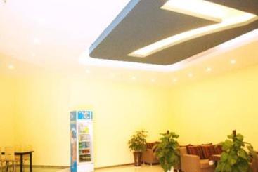 Отель 7 Days Inn Jian Ge Ming Zhu Plaza Branch