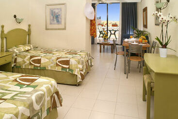 Paradise Court Apart
