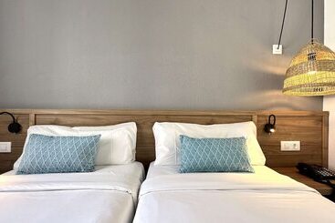 Апартаменты Caleta Dorada