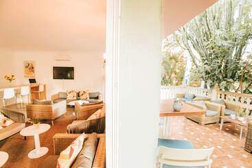 هتل 4u Miranda - Adults Only