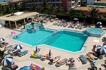 هتل Poseidon Beach