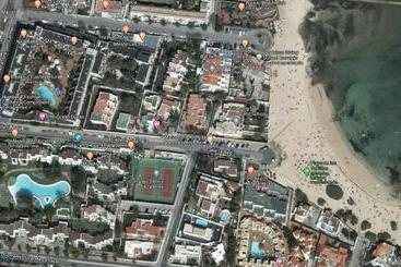 Apartamentos Playa Los Barqueros
