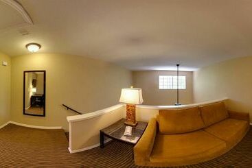 Saratoga Resort Villas