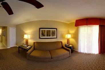 Saratoga Resort Villas