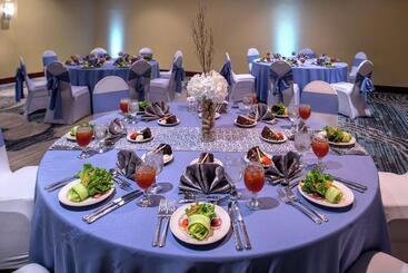 Doubletree By Hilton Hotel Tampa Airport  Westshore