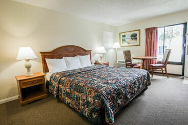 هتل Main Gate Kissimmee Formally Road Way Inn