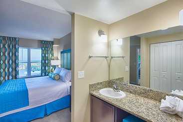 Vacation Village At Parkway
