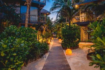 هتل Akkuun Tulum Adults Only