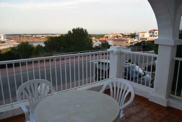 Apartamentos Castell Sol