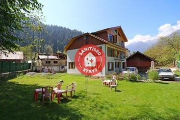 فندق Bright Palace