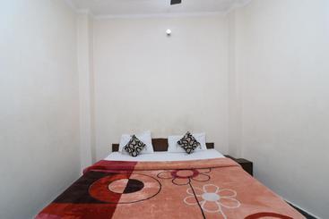 هتل Spot On Agarwal Lodge