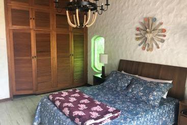 پانسیون Campos House