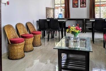 پانسیون Townhouse   The Urban Inn