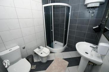هتل Agape Villa Apartments
