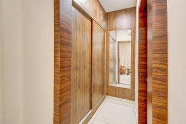 فندق Capital O 75958  Paris Inn