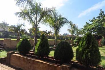هتل Khwesa Resort