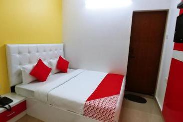 בית מלון כפרי The Greenstar Inn