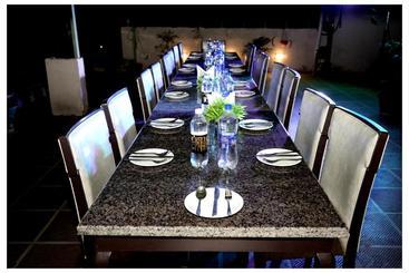 هتل Viraj Inn