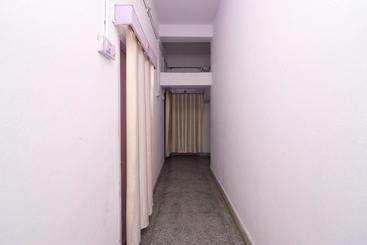 هتل Spot On 45721 Mahabir Guest Inn