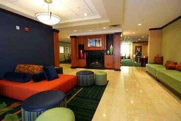 هتل Fairfield Inn & Suites White River Junction