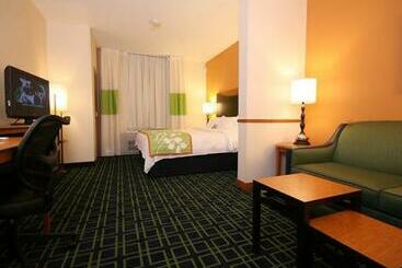 هتل Fairfield Inn & Suites White River Junction