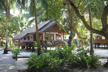 هتل Seafan Resort & Spa Ltd