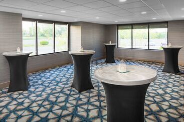 호텔 Doubletree By Hilton Ann Arbor North