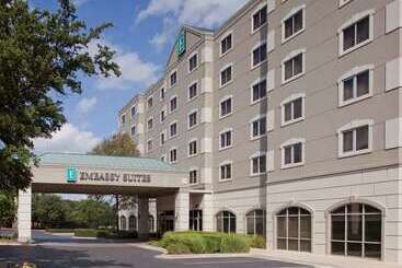 호텔 Embassy Suites By Hilton Austin Arboretum