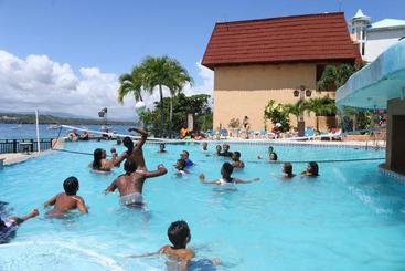هتل Sosua Bay Beach Resort