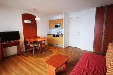 Studio La Mongie, 1 Pièce, 4 Personnes   Fr 1 404 302 - Bagneres de Bigorre