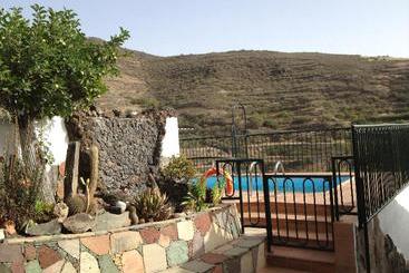 Casa Cueva El Mimo