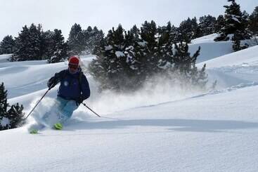 ホテル Eira Ski Lodge