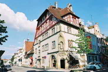 هتل La Cour Du Roy