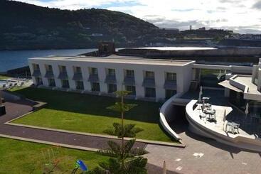 ホテル Pousada De Angra Do Heroismo Castelo De S. Sebastiao
