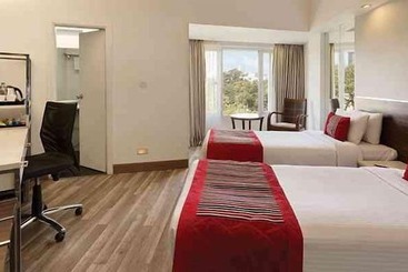 هتل Regenta Place Bangalore, Cunningham Road