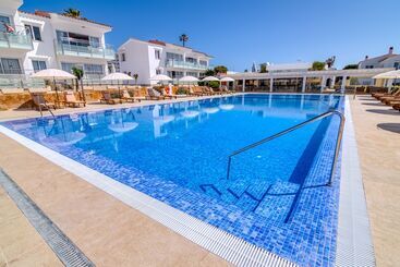 آپارتمان Naranjos Resort Menorca