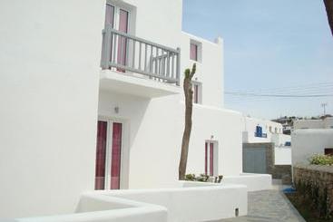 Elena Studios & Suites