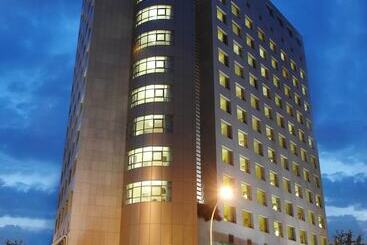 هتل Four Points By Sheraton Le Verdun