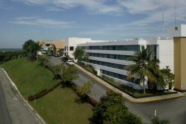 هتل Holiday Inn   Villahermosa Aeropuerto, An Ihg