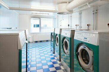 هتل StayAt Stockholm Kista